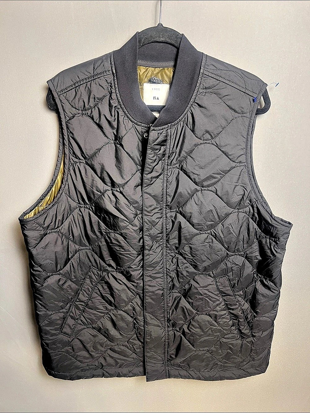 Free Assembly Quilted Vest in Black XL